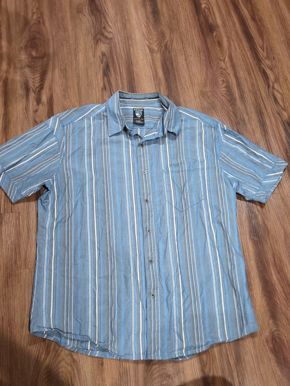 Kuhl Men's Light Blue and White Striped Short-Sleeve Button-Down Shirt
